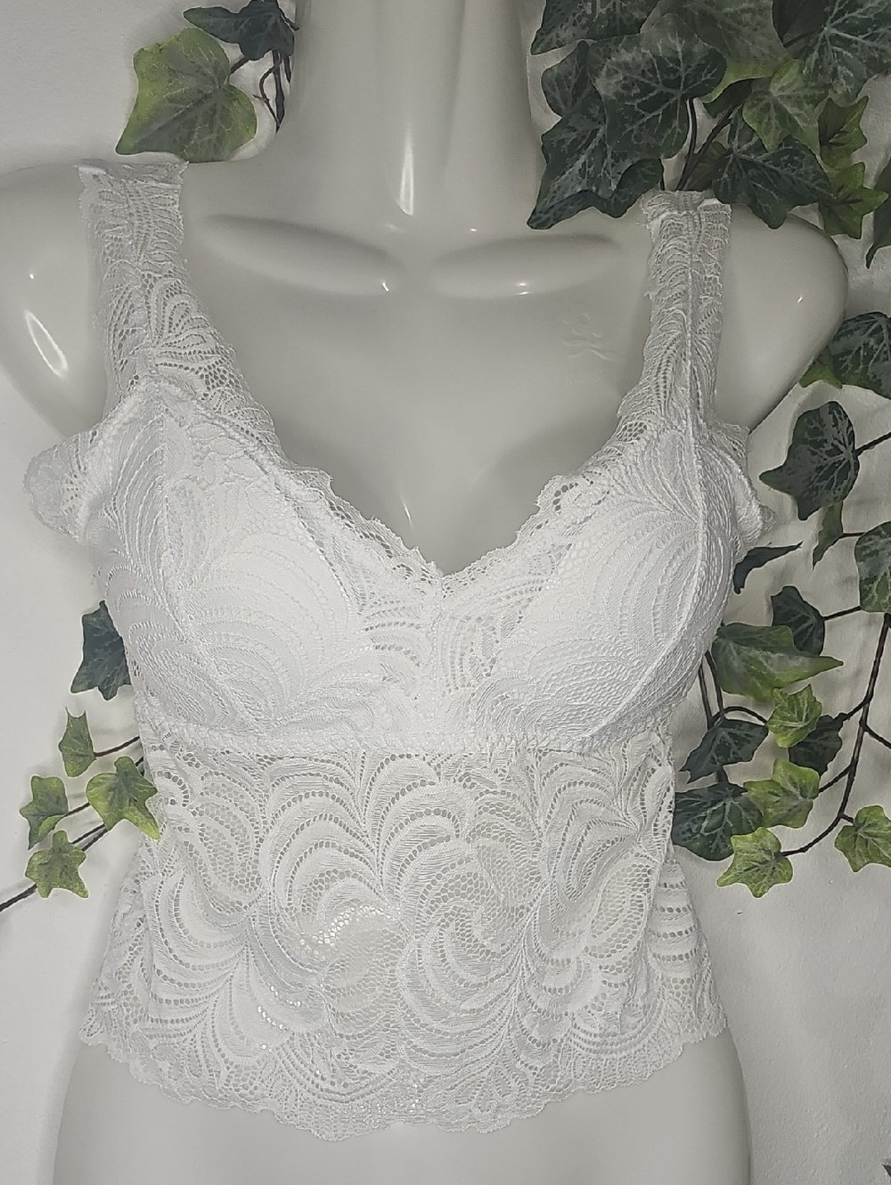 New Mix White Lace Bralette Tank Top with Scalloped Hem